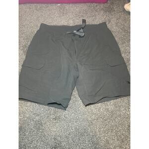 The Northface gray breathable trail cargo shorts with belt size 36